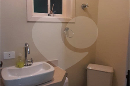 Casa à venda com 3 quartos, sendo 1 suíte,  em Vila Brasileira, Mogi das Cruzes, SP
