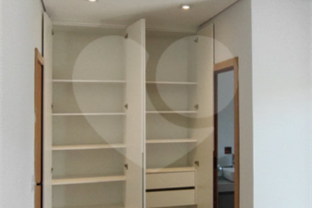 Casa à venda com 4 suítes no condomínio Campos de Santo Antonio II, Itu - SP