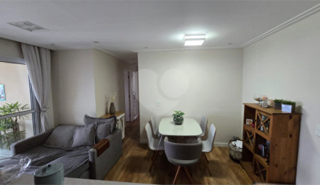 Apartamento à venda com 2 quartos em Jardim Esmeralda, São Paulo, SP