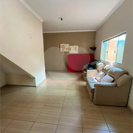 Casa à venda com 5 quartos, sendo 3 suítes,  em Jardim Novo Aeroporto, Três Lagoas, MS