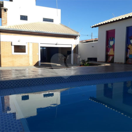 Casa à venda com 1 suíte em Residencial Parque Laguna, Salto, SP