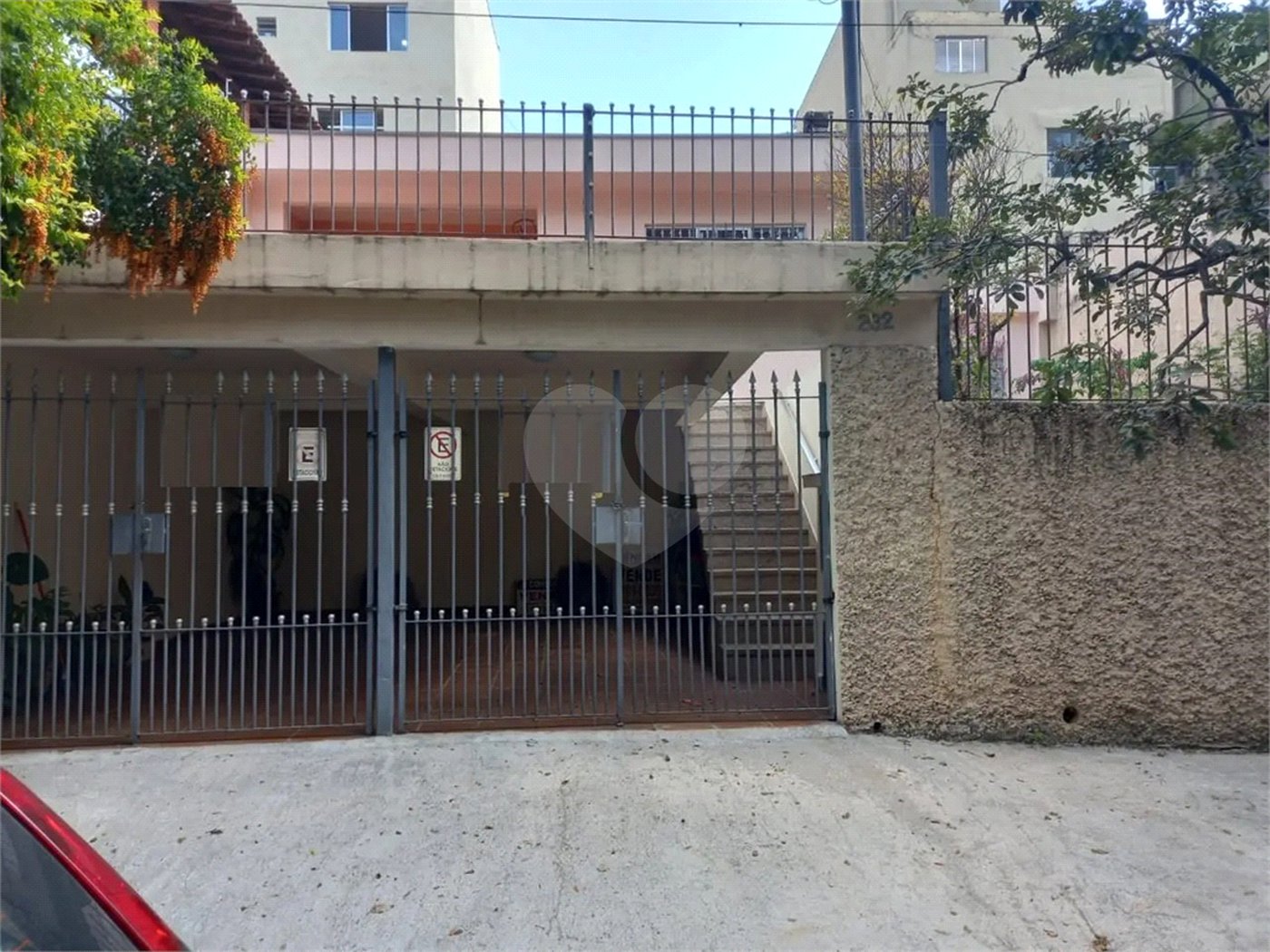 Casa à venda com 3 quartos, sendo 1 suíte,  em Vila Tiradentes, São Paulo, SP