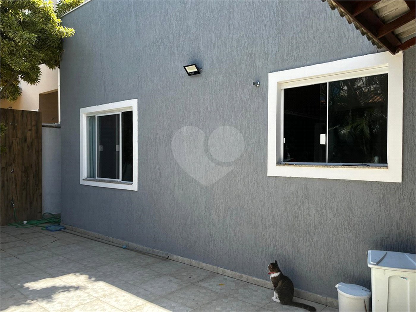 Casa à venda com 4 quartos, sendo 2 suítes, em Peró, Cabo Frio, RJ