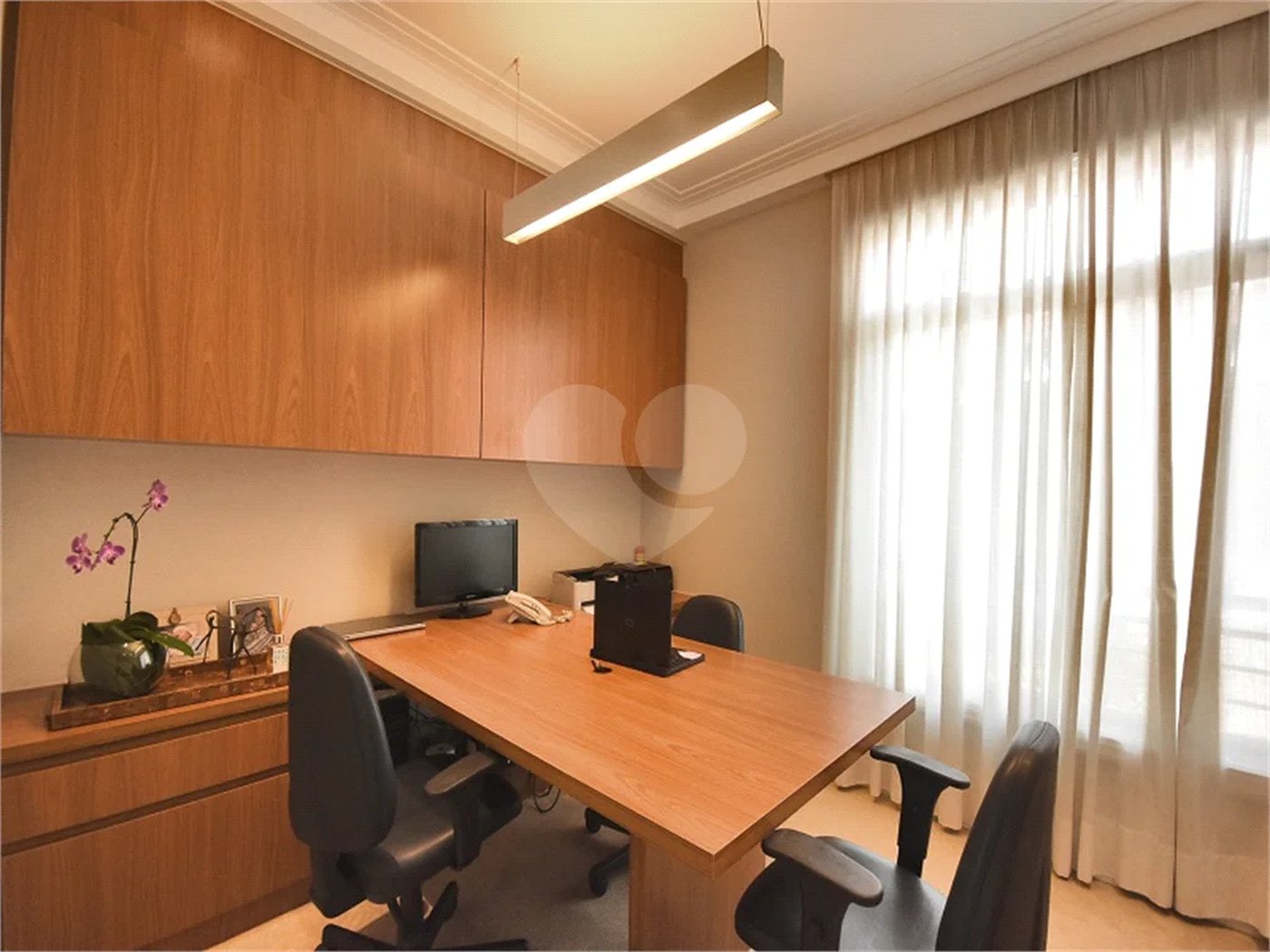 Casa impecável em terreno de 546m2