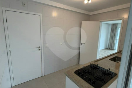 Apartamento à venda com 3 quartos, sendo 1 suíte, em Jardim Aeroporto, São Paulo, SP