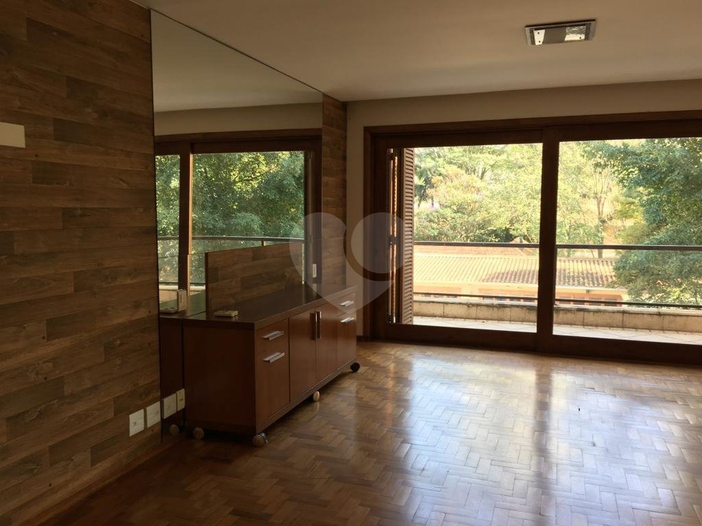 Sobrado à venda ou para alugar com 4 suítes em Alto da Boa Vista, São Paulo, SP
