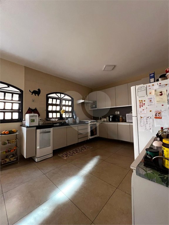 Sobrado à venda com 3 quartos, sendo 2 suítes,  em Alto Ipiranga, Mogi das Cruzes, SP