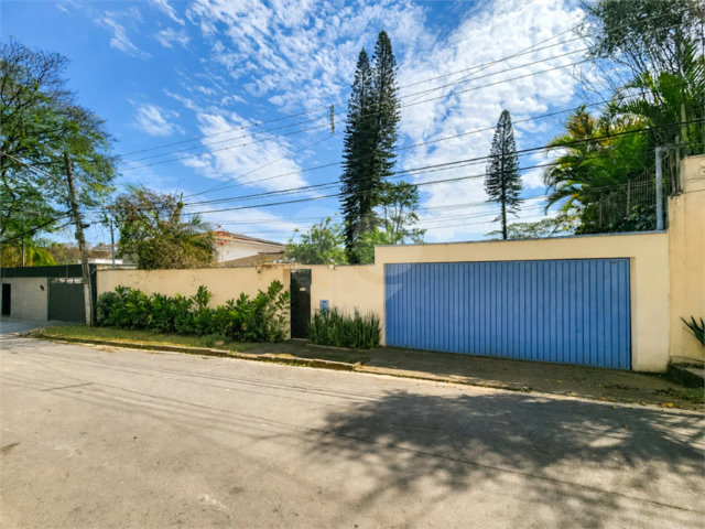 Casa à venda com 4 quartos, sendo 2 suítes,  em Chácara Flora, São Paulo, SP