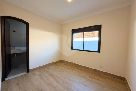 Casa à venda com 5 quartos, sendo 4 suítes, em Vila Rosália, Guarulhos, SP