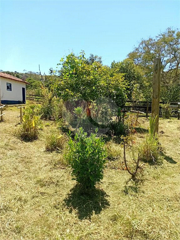 Sítio à venda com 2 quartos em Área Rural de Lagoinha, Lagoinha, SP
