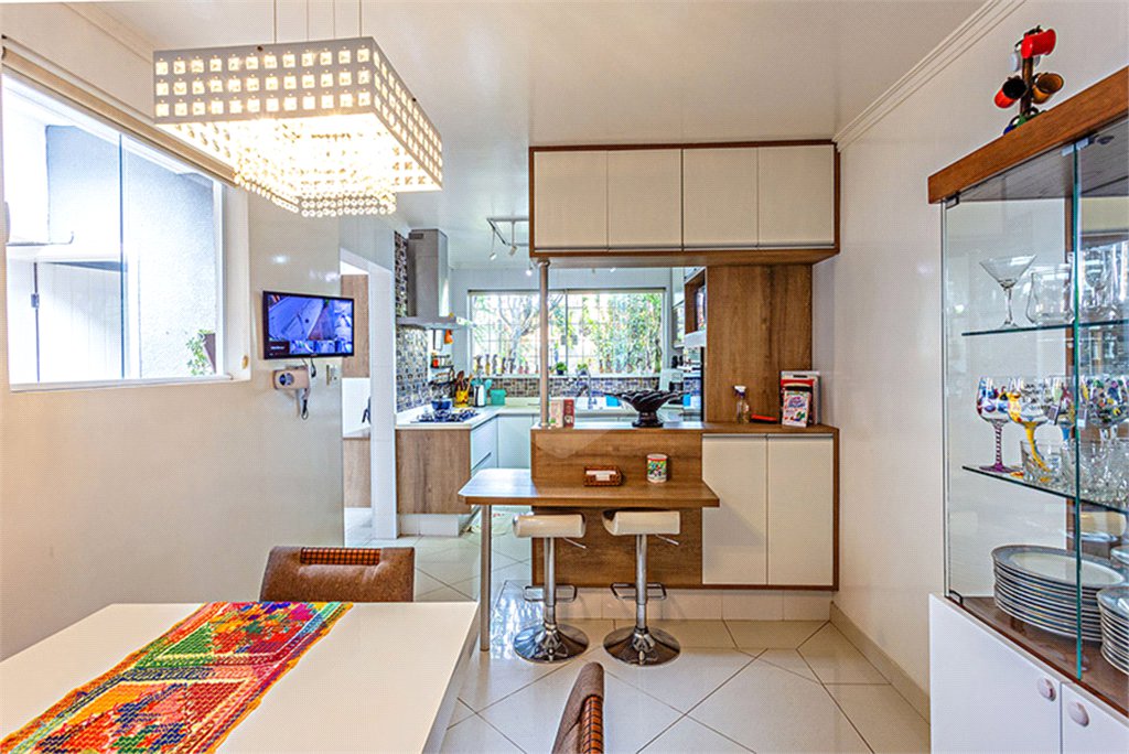 Casa Térrea à venda com 3 quartos, sendo 2 suítes, em Jardim Prudência, São Paulo, SP