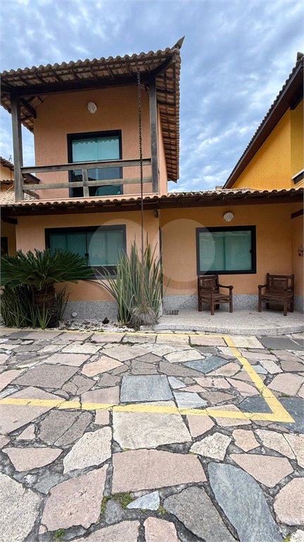 Casa à venda com 3 quartos, sendo 1 suíte, em Ferradurinha, Armação dos Búzios, RJ