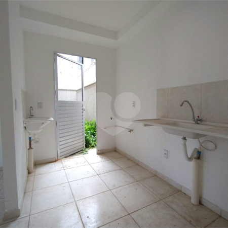 Apartamento à venda com 2 quartos em Residencial Cristal, Votorantim, SP
