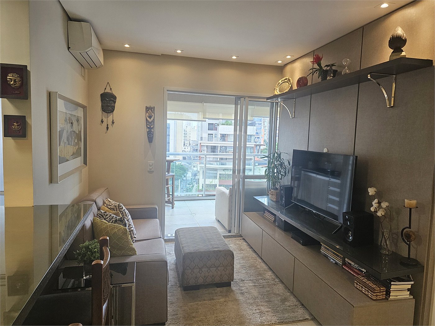 Apartamento para alugar com 2 quartos, sendo 1 suíte,  em Jardim das Acácias, São Paulo, SP
