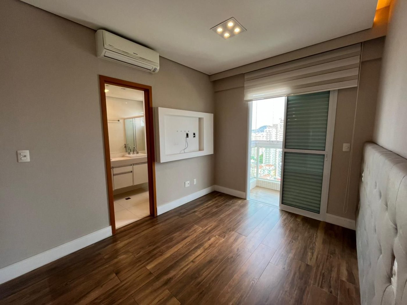 Apartamento com 3 dormitórios à venda, 124 m² por R$ 2.200.000,00 - Boqueirão - Santos/SP