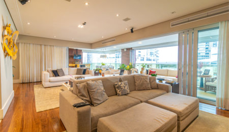 Apartamento à venda com 4 suítes em Campo Belo, São Paulo, SP
