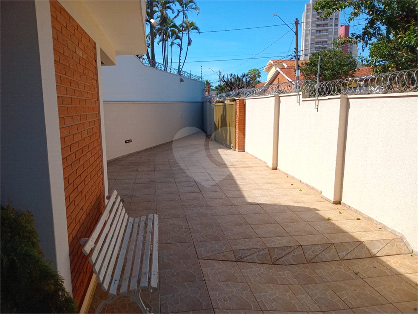 Casa à venda com 3 quartos, sendo 1 suíte, em Vila José Bonifácio, Araraquara, SP