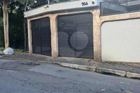 Sobrado à venda com 3 suítes em Jardim Franca, São Paulo, SP