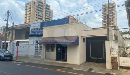 Casa à venda com 3 quartos, sendo 1 suíte,  no Centro, Araraquara, SP