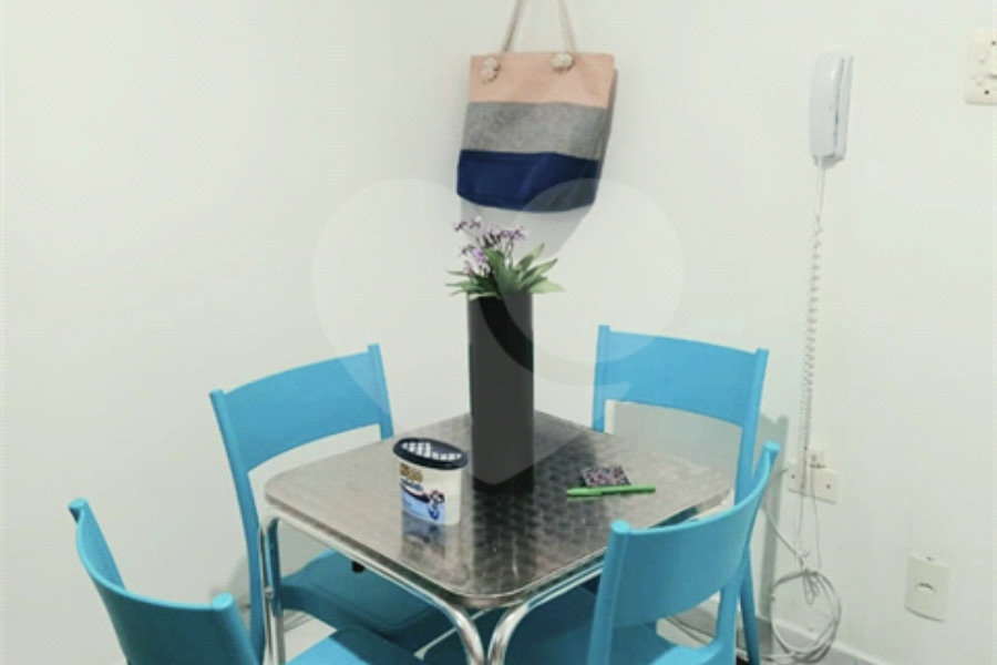 Apartamento à venda com 1 quarto em Itararé, São Vicente, SP