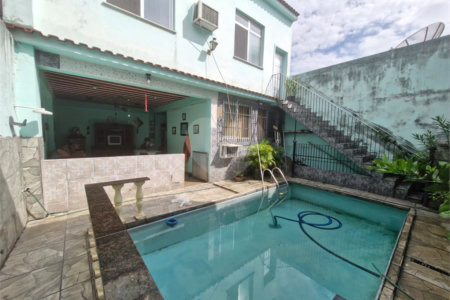Casa à venda com 3 quartos em Colégio, Rio de Janeiro, RJ