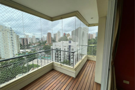 Apartamento à venda ou para alugar com 3 suítes em Vila Suzana, São Paulo, SP