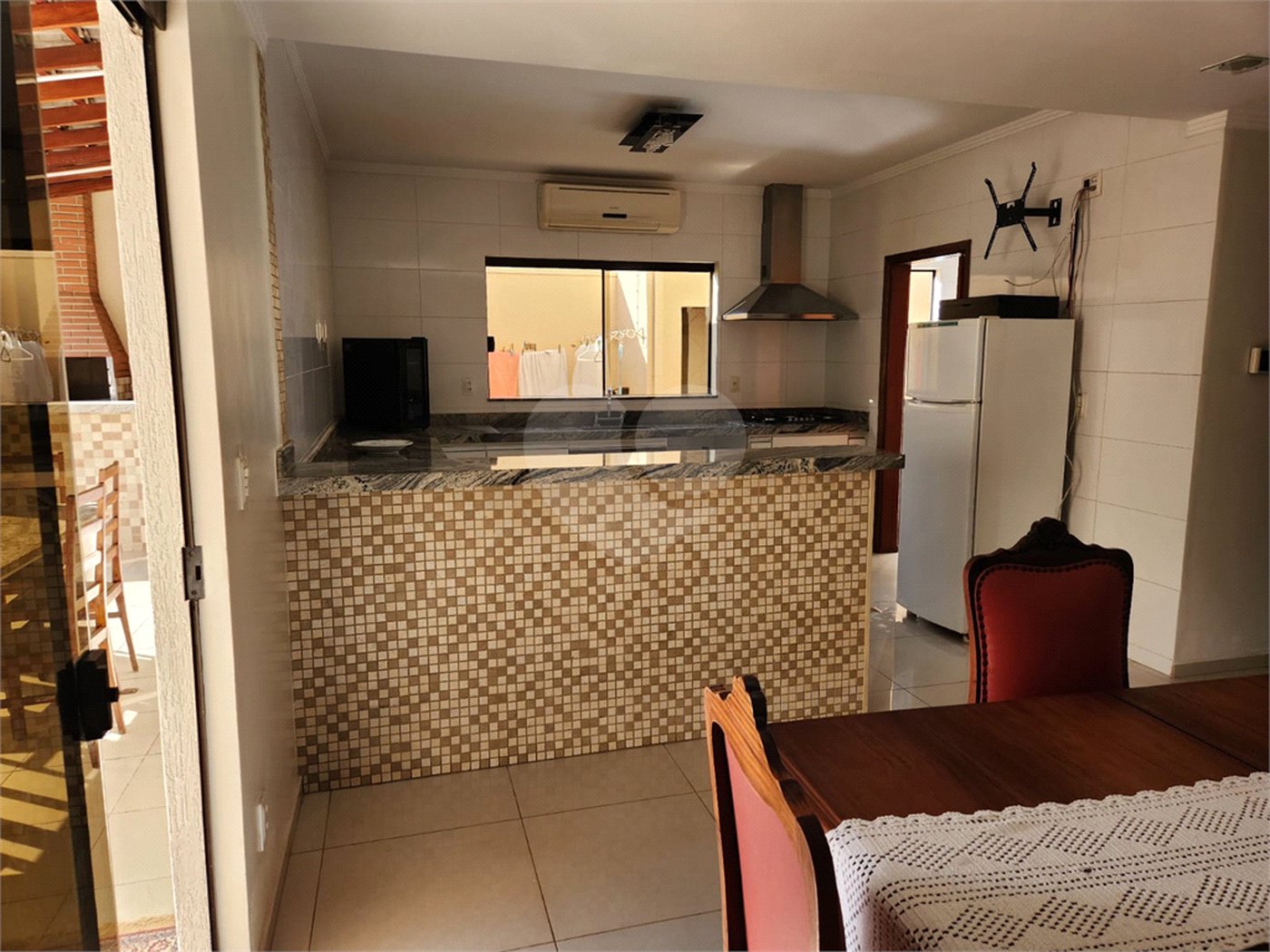 Casa à venda ou para alugar com 3 quartos, sendo 1 suíte, em Jardim Primavera, Araraquara, SP