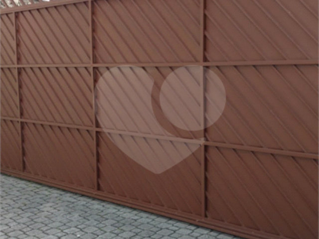 Casa à venda com 3 quartos, sendo 1 suíte,  no condomínio Morada de Itapuã, São Paulo - SP