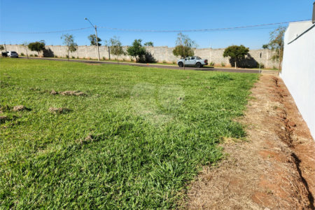 Terreno à venda em Residencial Volpi, Araraquara, SP