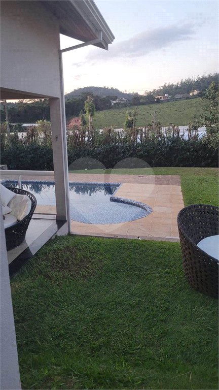Casa em condomínio à venda com 4 suítes em Guaxinduva, Atibaia, SP