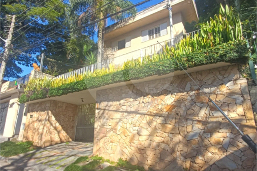 Sobrado à venda com 5 suítes em Vila Albertina, São Paulo, SP