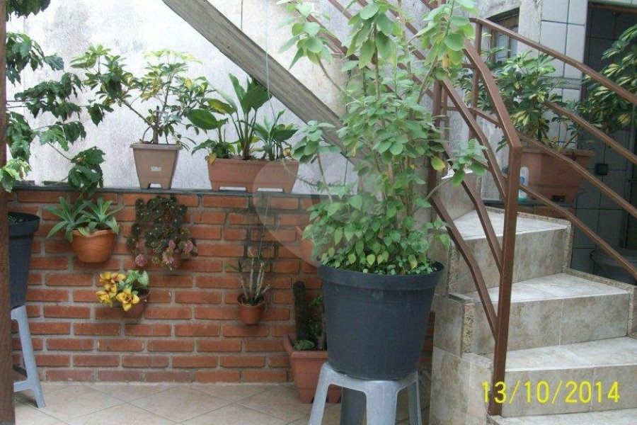 Sobrado à venda com 5 quartos, sendo 1 suíte, em Parada Inglesa, São Paulo, SP