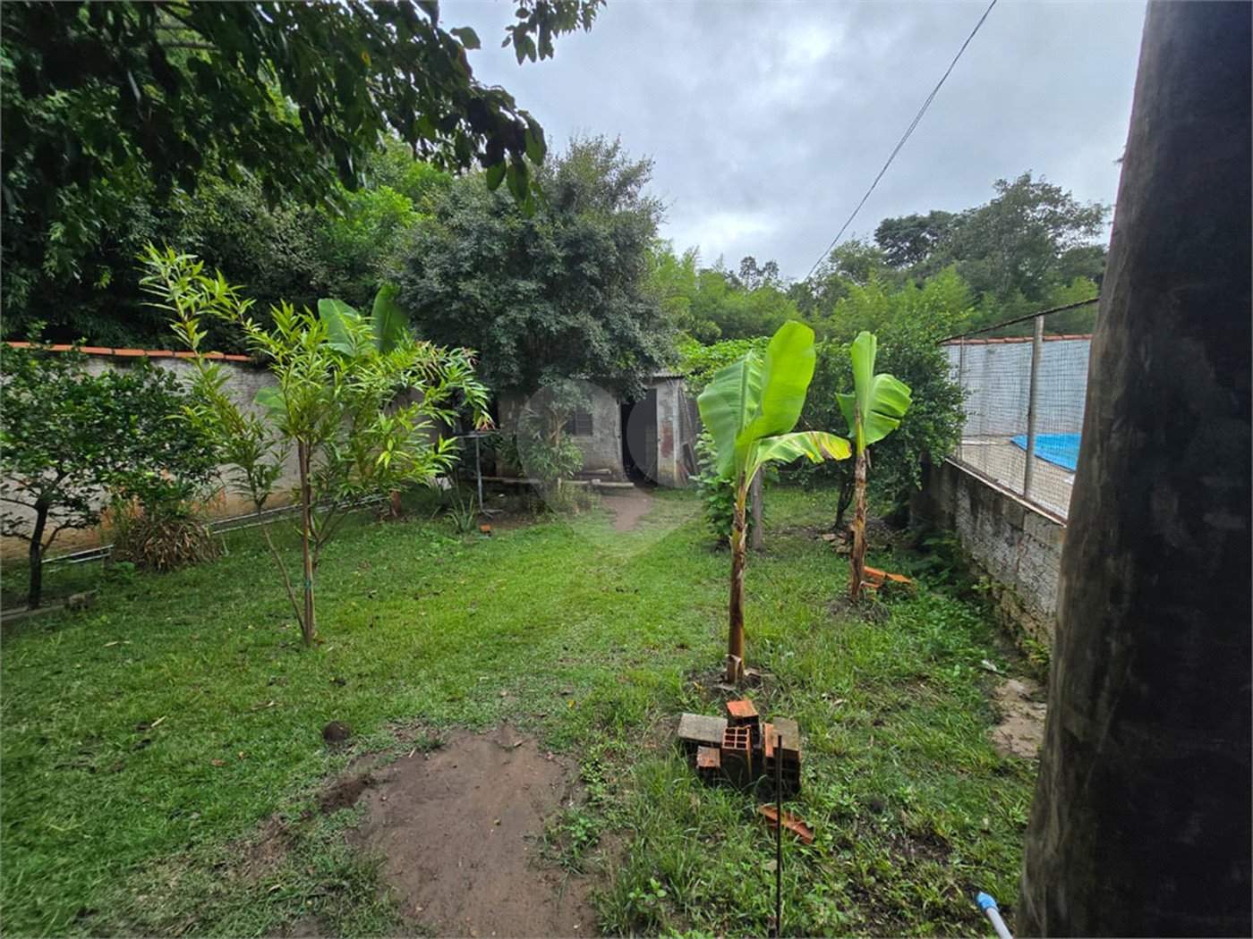 Chácara à venda com 3 quartos, sendo 1 suíte, em Cercadinho, Alambari, SP