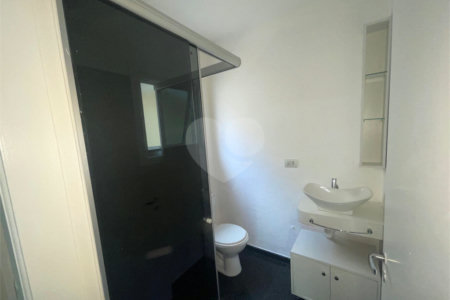 Casa à venda com 3 quartos, sendo 1 suíte,  no condomínio Vilagio Viccino, São Paulo - SP