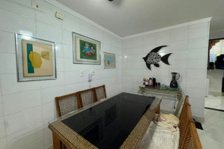 Apartamento à venda, 108 m² por R$ 700.000,00 - Pitangueiras - Guarujá/SP