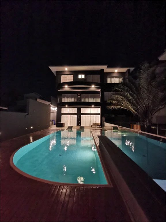 Casa à venda ou para alugar com 4 suítes em Parque dos Príncipes, São Paulo, SP