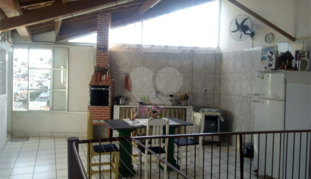 Sobrado à venda com 4 quartos, sendo 1 suíte,  em Jardim Pacaembu, Jundiaí, SP