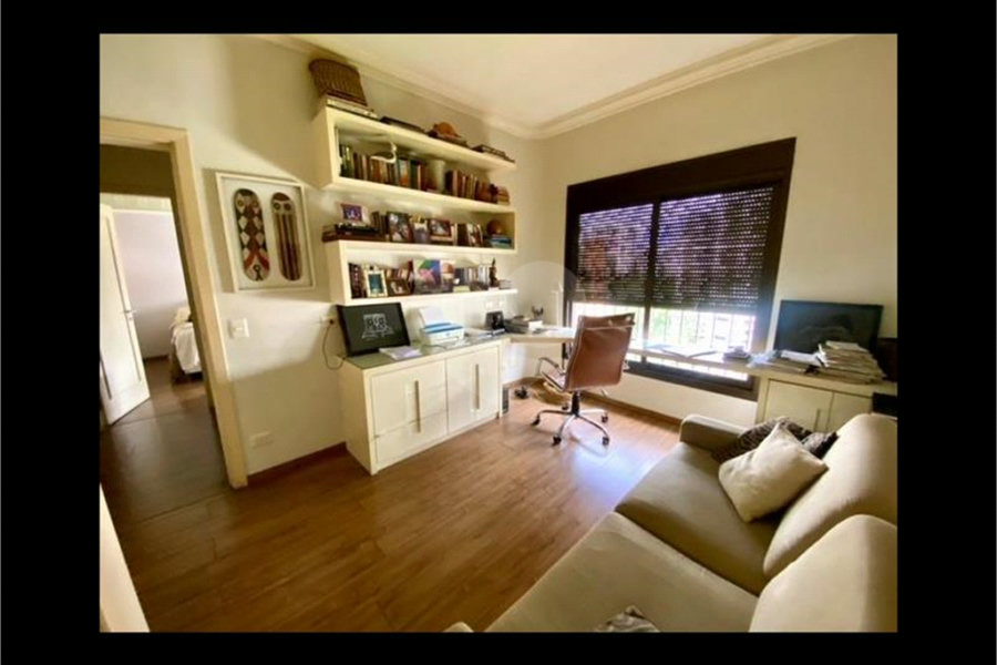 Apartamento à venda com 4 quartos, sendo 3 suítes, em Morumbi, São Paulo, SP