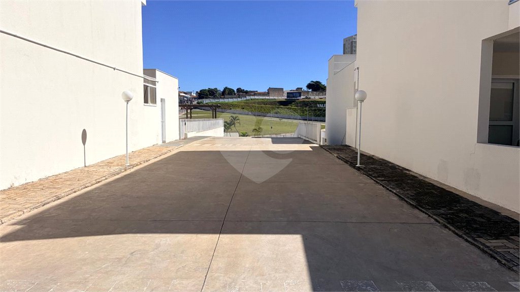 Casa à venda com 3 quartos, sendo 1 suíte, no condomínio Residencial Américo de Figueiredo, Sorocaba - SP