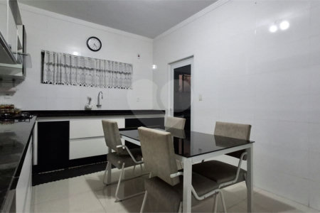 Casa à venda com 2 quartos, sendo 1 suíte, em Vila Assis, Sorocaba, SP