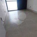 Casa à venda com 3 quartos, sendo 1 suíte,  no condomínio Terras de São Fernando, Cotia - SP