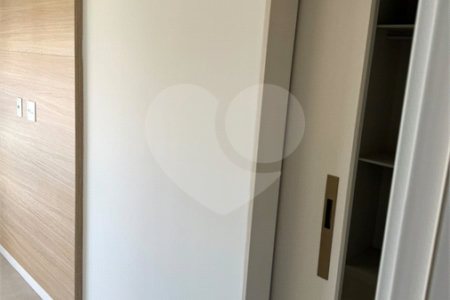Apartamento à venda ou para alugar com 2 suítes em Vila Olímpia, São Paulo, SP