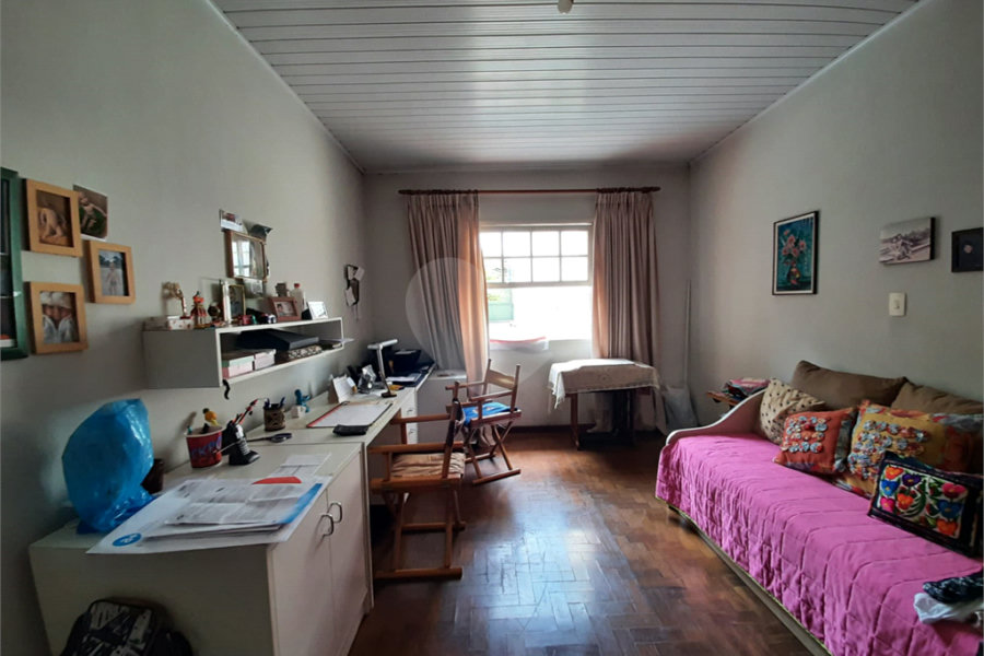 Sobrado à venda com 5 quartos, sendo 1 suíte, em Santana, São Paulo, SP