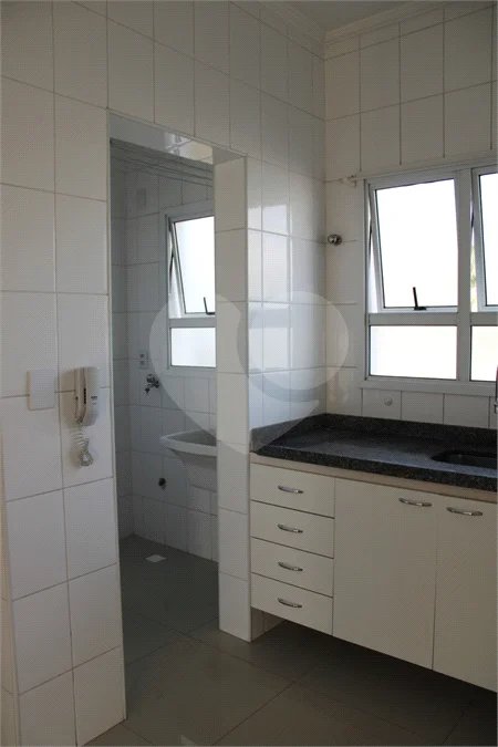 Apartamento à venda com 2 quartos, sendo 1 suíte, no Centro, Vinhedo, SP
