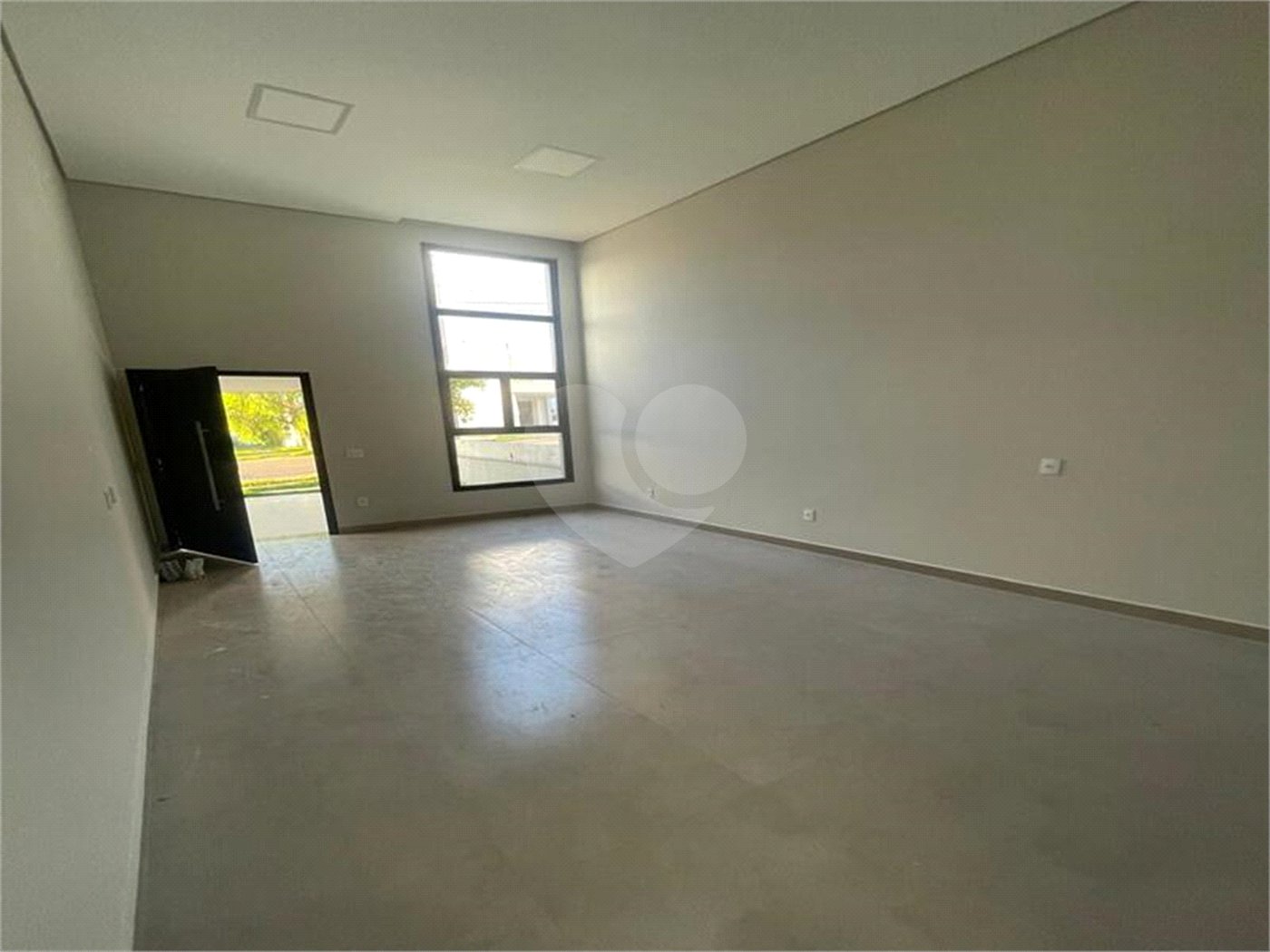 Casa à venda com 3 quartos, sendo 1 suíte, no condomínio Vila Paraty, Indaiatuba - SP