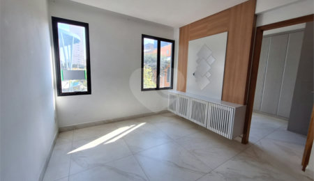 Apartamento à venda com 1 quarto em Jardim das Acácias, São Paulo, SP