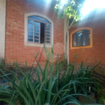 Casa à venda com 2 suítes em Jardim Santa Bárbara, Atibaia, SP