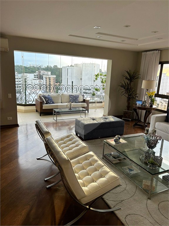 Apartamento à venda com 4 suítes em Real Parque, São Paulo, SP
