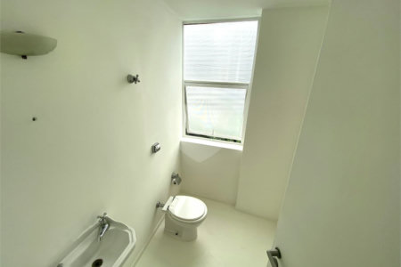 Apartamento para alugar com 3 quartos, sendo 1 suíte, em Jardim Europa, São Paulo, SP