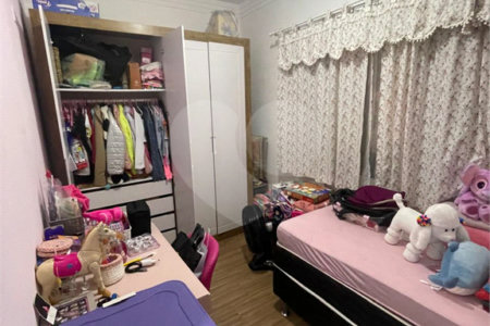 Casa Térrea à venda com 2 quartos, sendo 1 suíte, em Vila Suissa, Mogi das Cruzes, SP